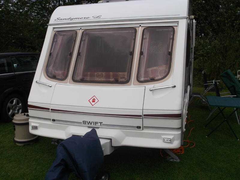 2001 2 Berth Swift Sandymere L special Edition Caravan with motor mover