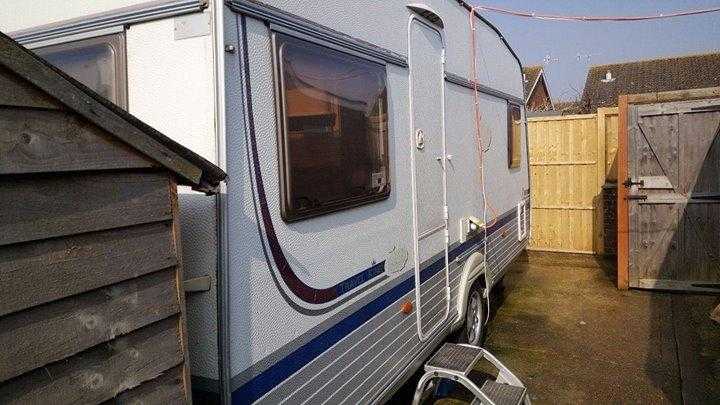 2004 TEC Travel King 460 TDF