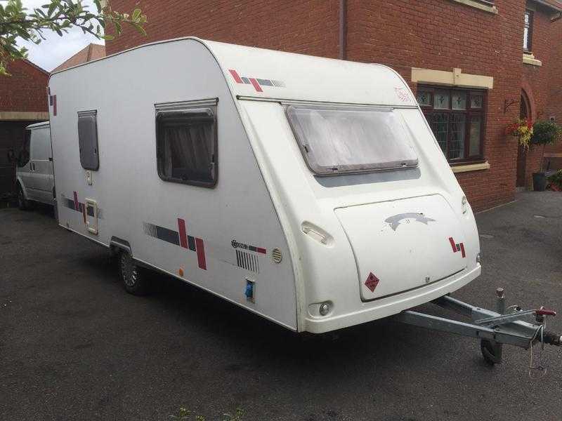 2006 4 BERTH CARAVAN