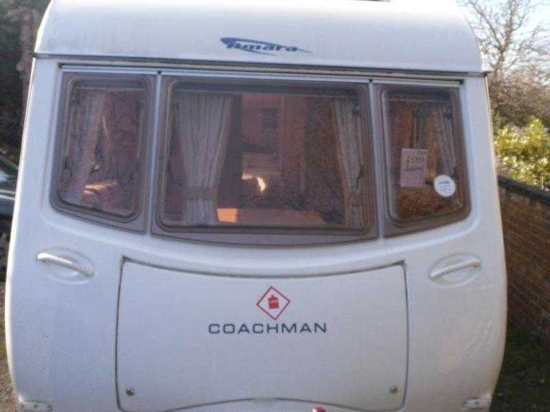 2006 Coachman Amara (4 berth with fixed bed)