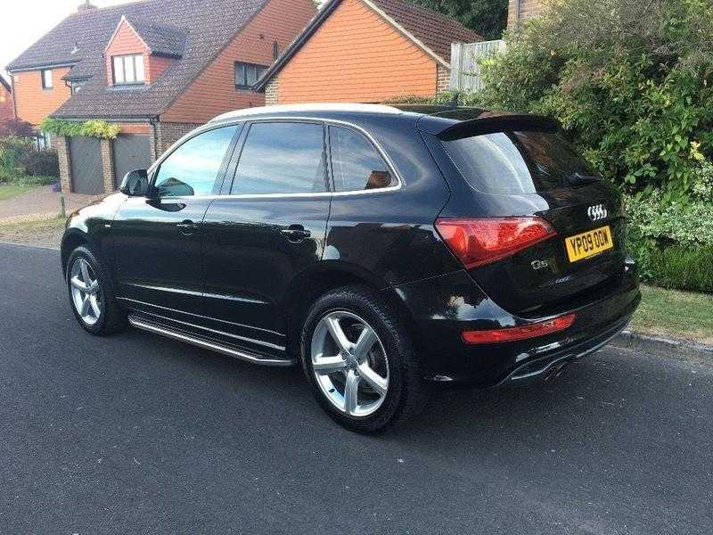 2009 AUDI Q5 S LINE QUATTRO, 2.0 TDI, BLACK, SAT NAV, MOT - MAY 2017, FULL SERVICE HISTORY.