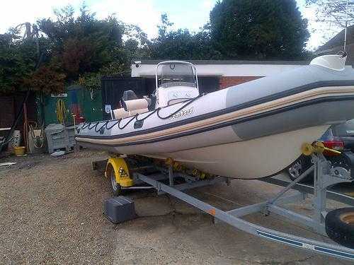 2010 BOMBARD SUNRIDER RIB 140HP SUZUKI FOUR STROKE OUTBOARD SKI DIVE DAY BOAT