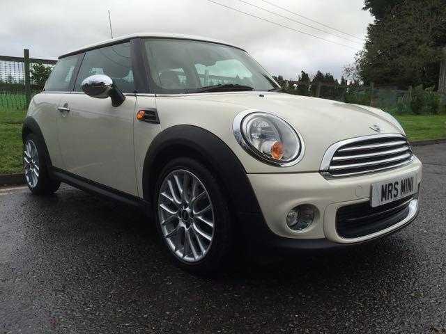 2011  61 MINI One  One owner from new amp Full MINI Service History