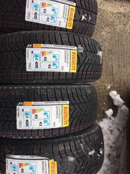 2055516 Tyres X4