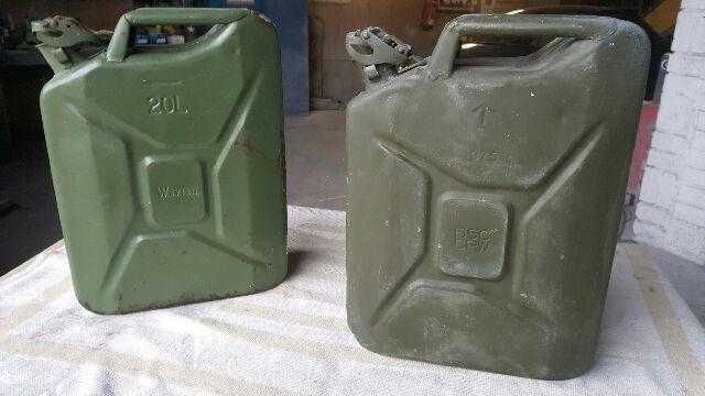 20LTR JERRY CANS X 3