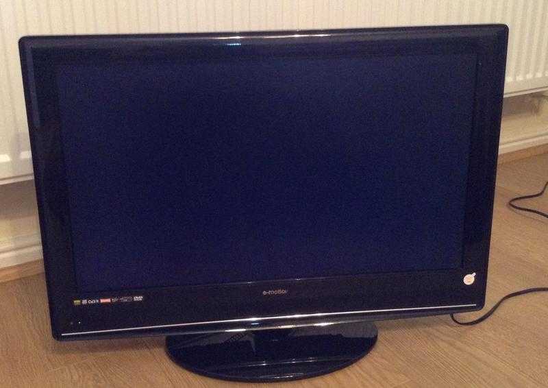 22quot Freeview TV with DVD and remote control