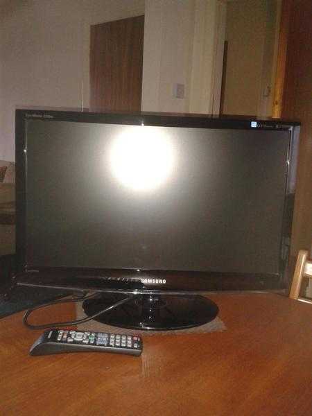 23 inch Samsung SyncMaster HD monitor