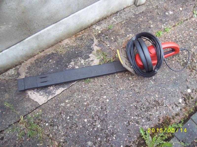 24quot Hedge Trimmer.