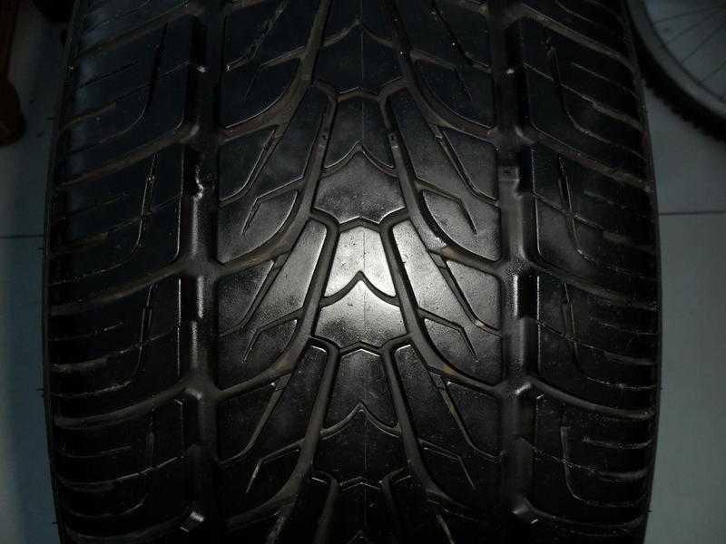 255 50 20 109V NEXEN ROADIAN EXTRA LOAD MampS TYRES ( 2 AVAILABLE )
