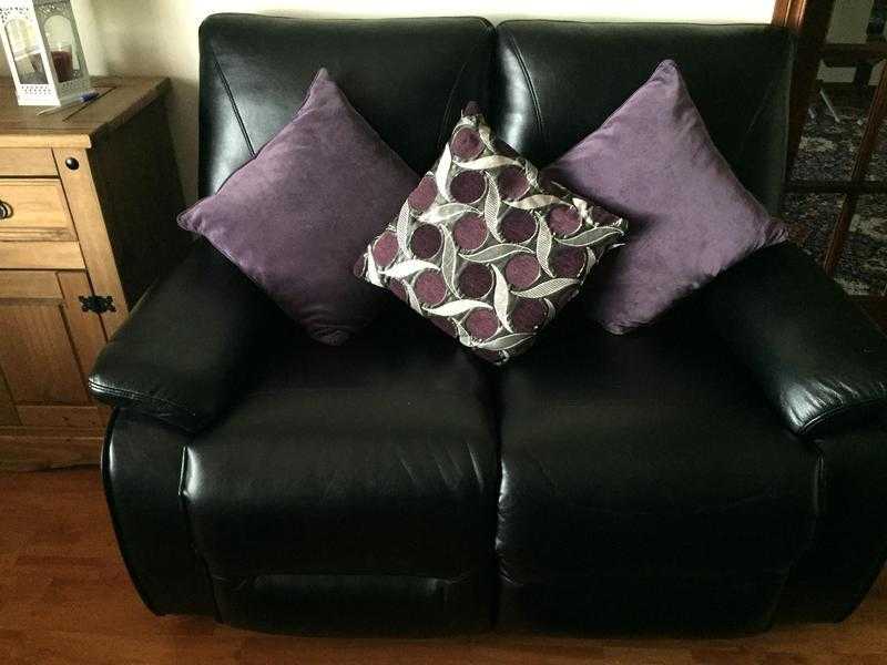 2seater black leather recliner