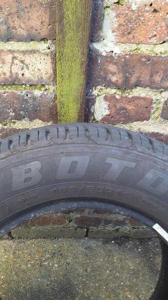 2X 18565r14 tyres