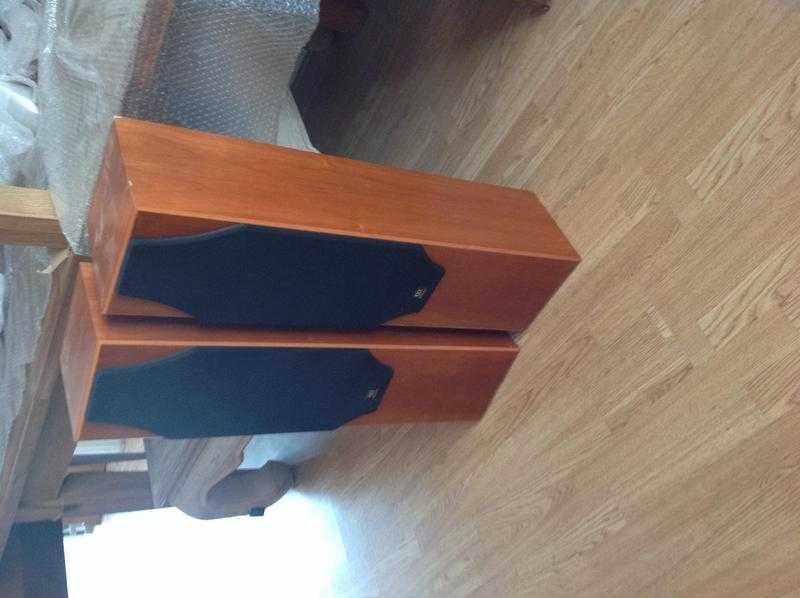 2x large monitor audio speakers