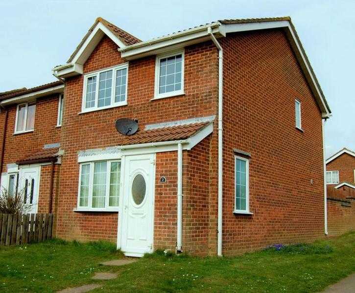 3 BEDROOM END OF TERRACE HOUSE IN PEACEHAVEN