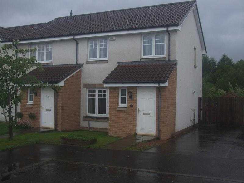 3 bedroom end terrace with driveway in central Motherwell