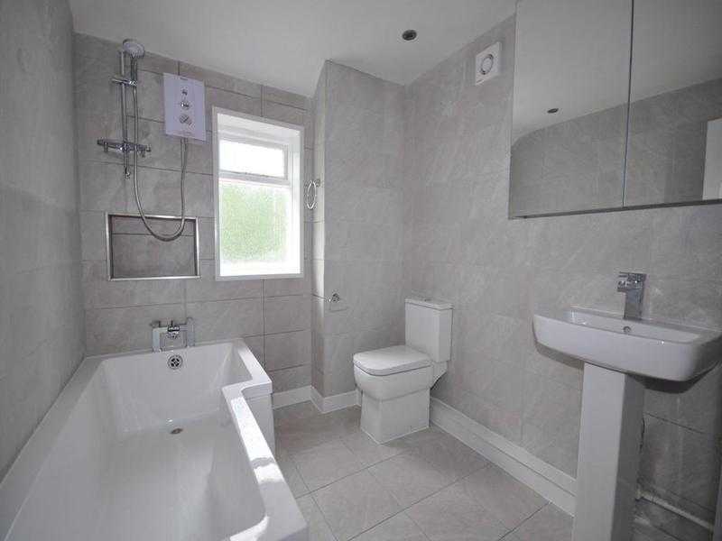 3 bedroom house close to Three Bridges station, unfurnished