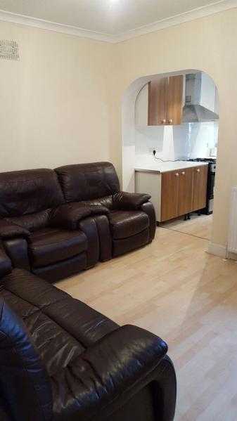 3 bedroom house for rent in west thurrock in grays RM20 3HA