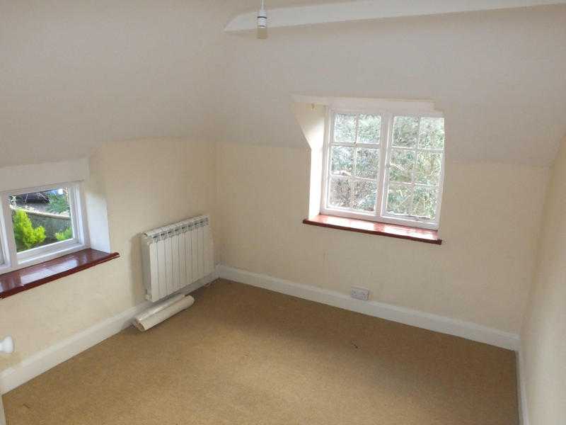 3 bedroom house in Iford