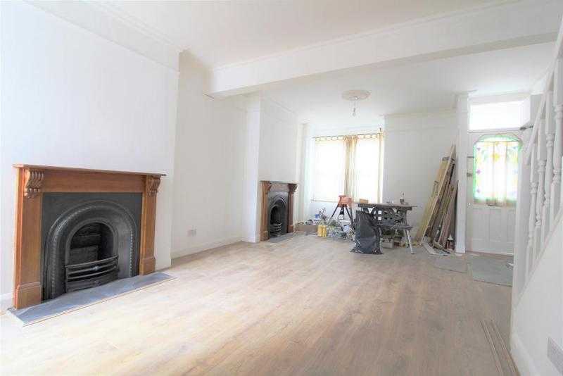 3 bedroom house in South Wimbledon