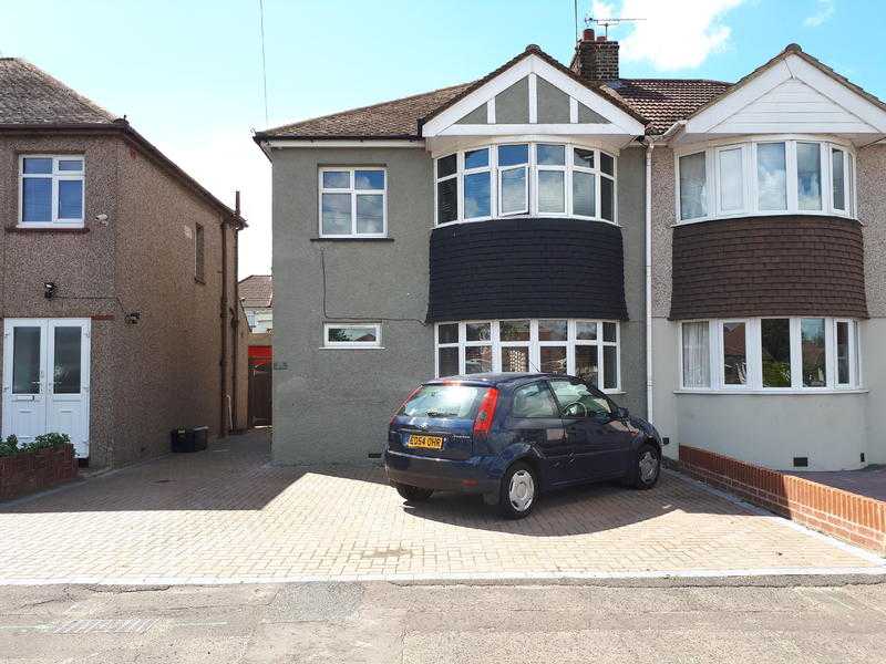 3 bedroom Semi-Detached House in popular area of PepperHill - Viewing Recommended.