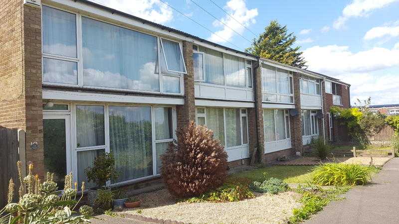 3 bedroom terrace situated in the popular area of Chalk, near Gravesend.