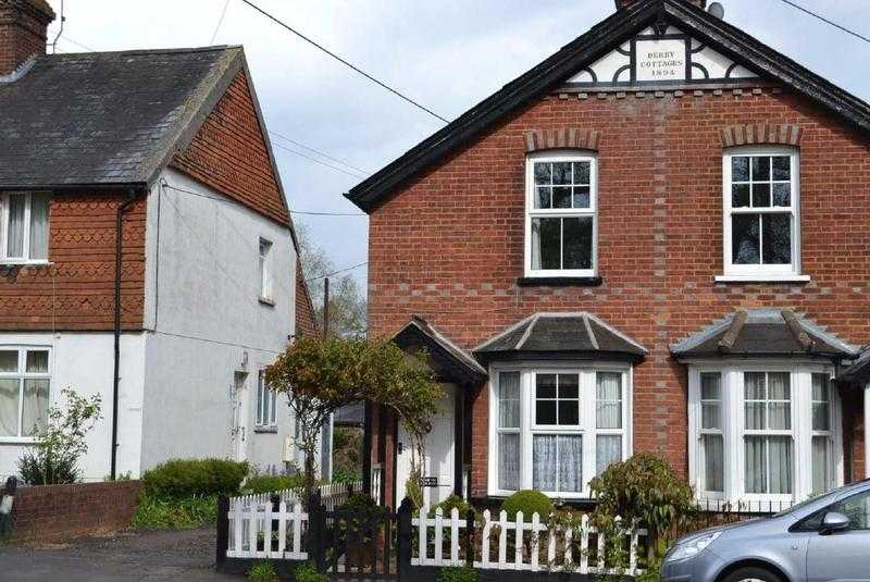 3 Bedroom Unfurnished Cottage to Rent in Wormley Godalming Surrey GU8 5SL