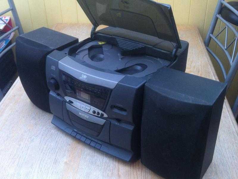 3 Disc Music Station CD radio and tape