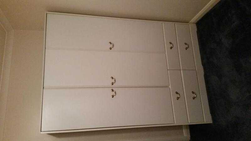 3 door white wardrobe