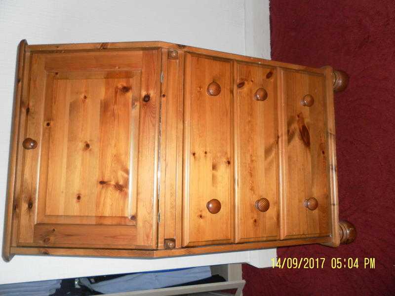 3 drawer bureau