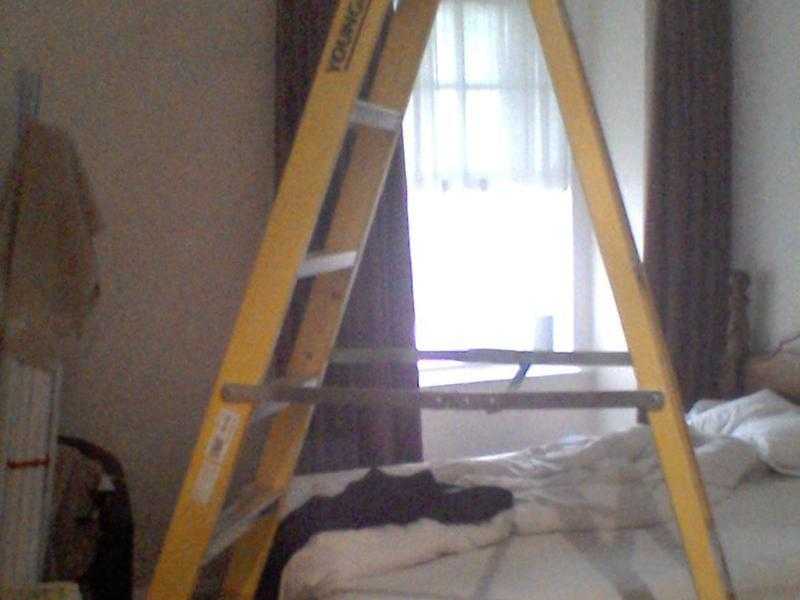 3 Metre Youngmans Fibreglass Ladder - used Once Only - Brighton on 01273 319045