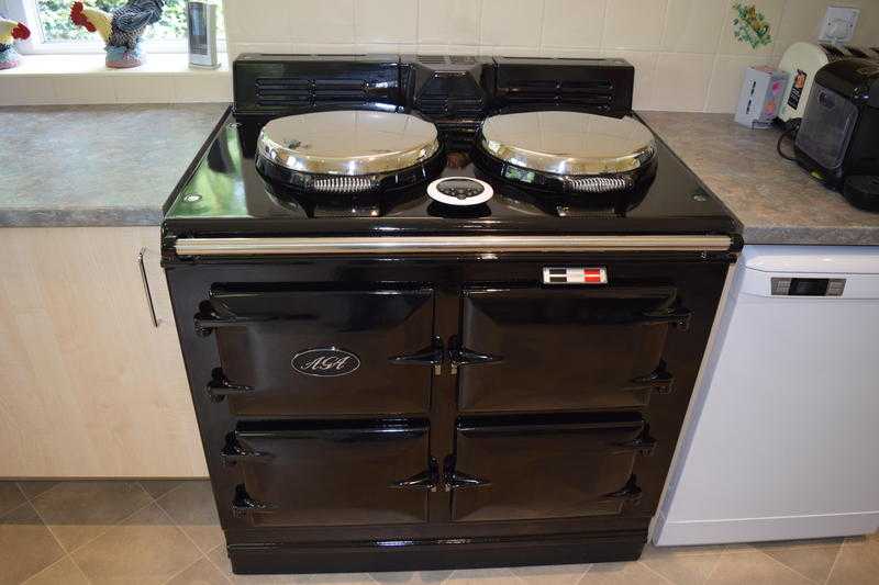 3 Oven Gas Aga with AIMS ( Aga Intelligent Management System) and Power Flue.