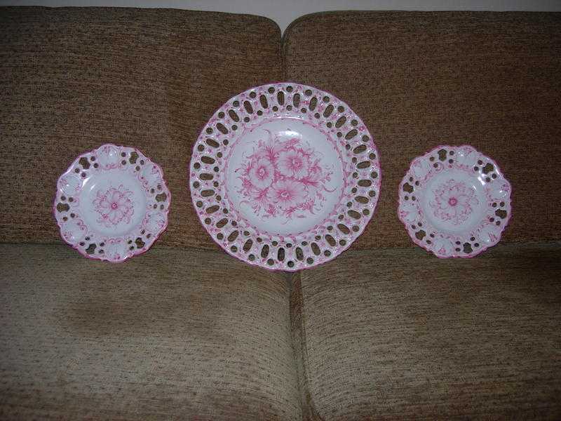 3 Portuguese Vestal Ceramic Plates