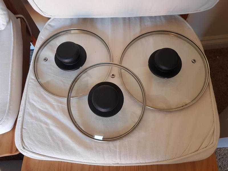 3 saucepan lids