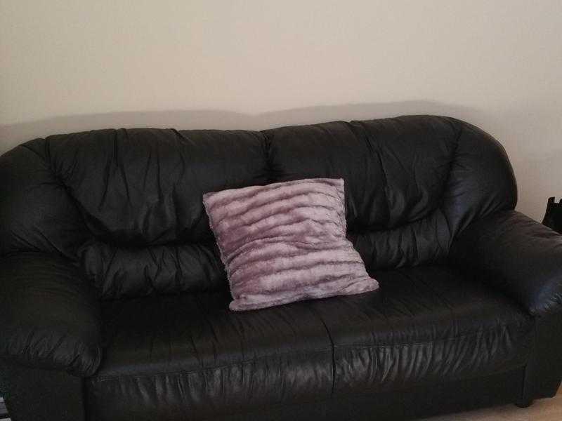 3 seater black leather sofa