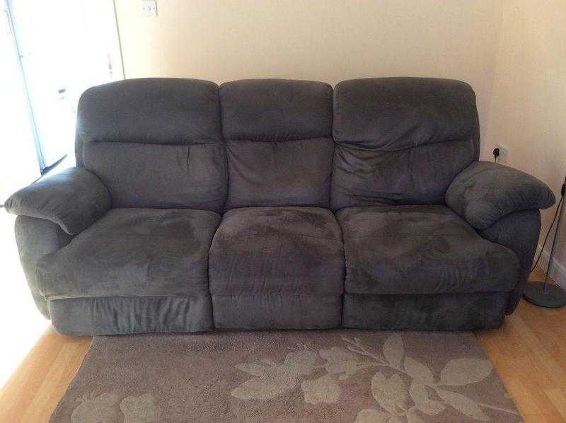 3 seater recliner sofa for sale with cleaning products. Need it gone ASAP