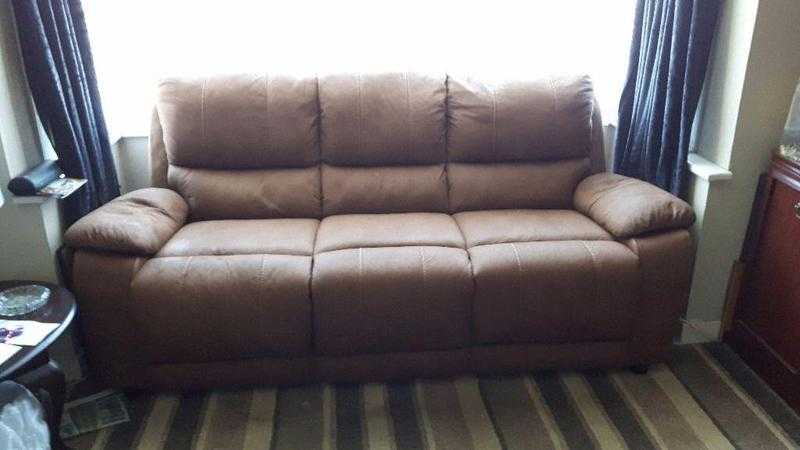 3 seater sofa 100bovno