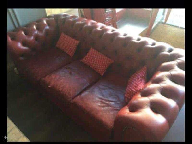 3 seats Chesterfield sofa