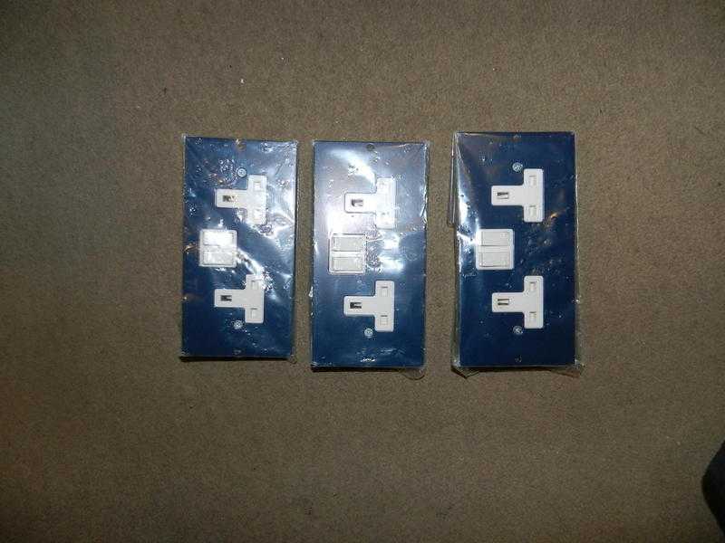3 x mita floor box plate twin switched socket outlets