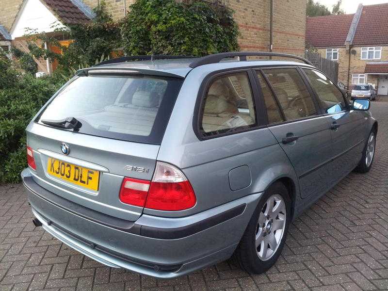 318 BMW 3 SERIES 318i Auto Estate half leather interior 2003 reg low mileage shistory estate auto