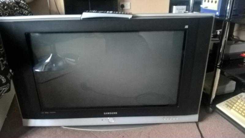 32 Inch CRT Television HD ready with remote control