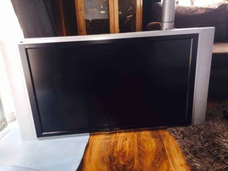 32 inch flat screen television