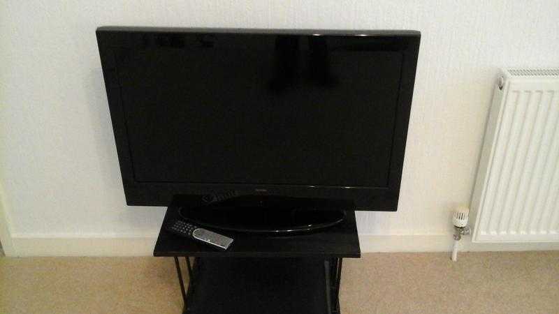 32quot TV HD with DVD Player and Record facility and Freeview