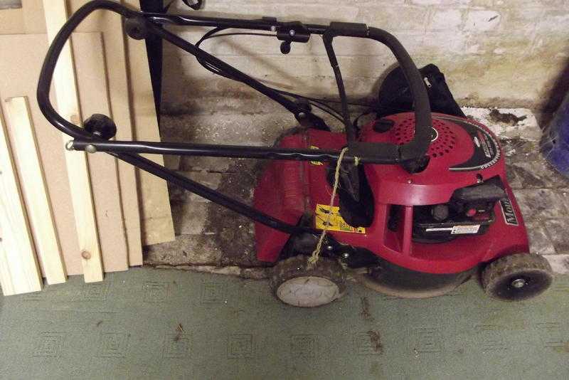 3.Mountfield SP480 4hp Turbo Petrol Lawn Mower