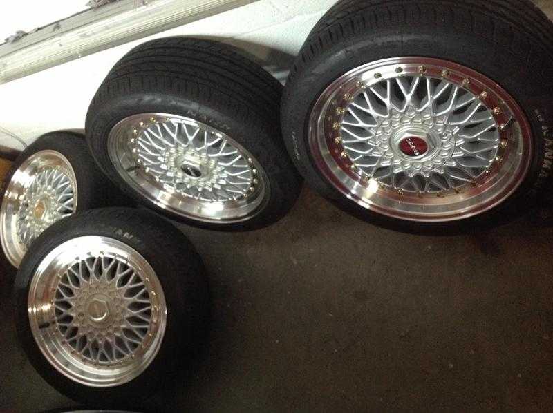 4 alloy wheels with 20550R 17 tyres all very good condition almost new tyres