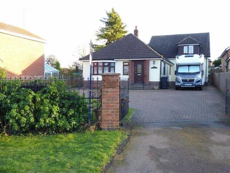 4 Bed Detached Property with FREE Motorhome