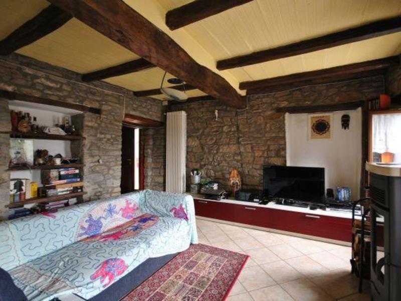 4 Bedroom 200 sqm Rustic Villa on the beautiful Italian  hill  between Bologna and Florence.