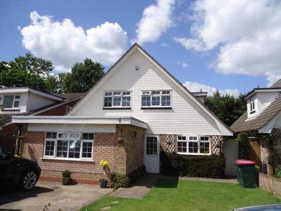 4 Bedroom Detached House To Rent