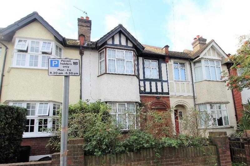 4 bedroom house in Colliers Wood