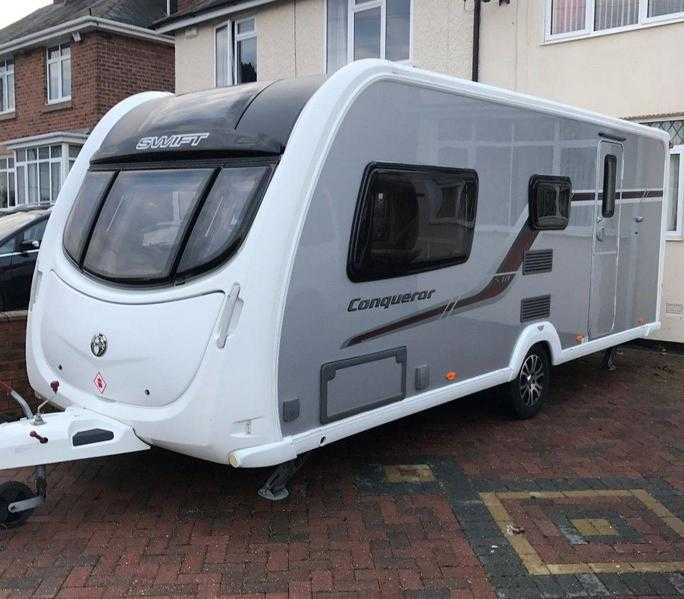 4 Berth Swift Conqueror Separate Shower and Toilet