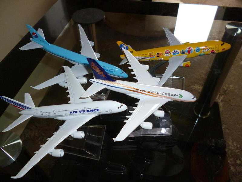 4 Collectors type model AirLiners.