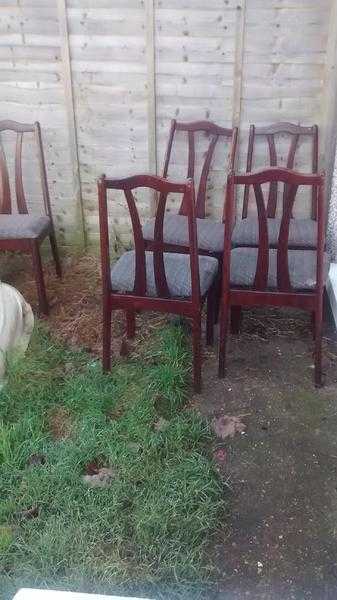 4 dinning chairs selling cheap